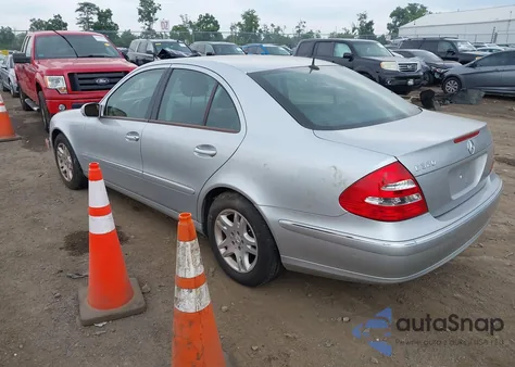 2003 Mercedes-Benz E 320 z USA, uszkodzony, nr VIN WDBUF65J63X110663